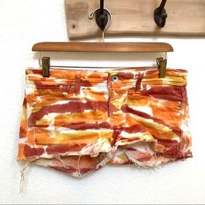Sinclair Size 28 Orange Tie Dye Denim Fray Shorts